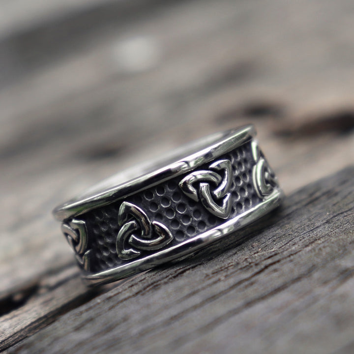 Viking Celtics Knot Ring